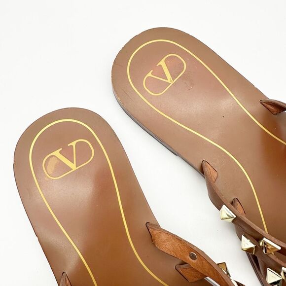 VALENTINO Rockstud Flair Cage Brown Leather Sandal Size 38 Flip Flop Studded - Picture 9 of 12